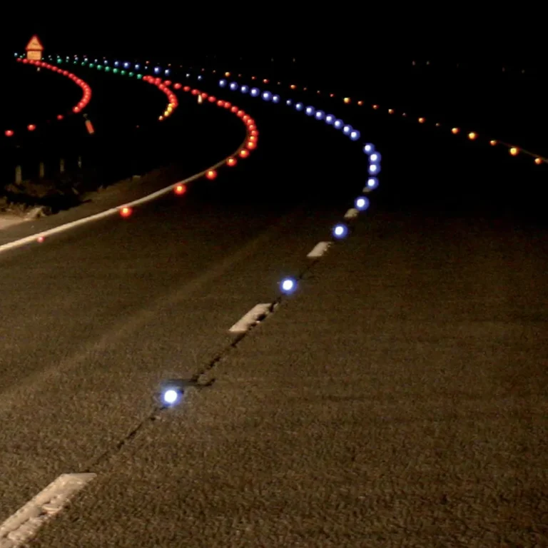 roadway warning reflectives night